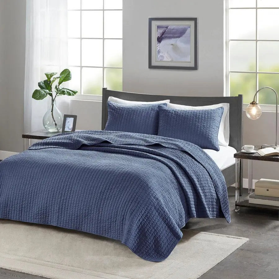 Keaton Twin/Twin XL Reversible Coverlet Set Navy