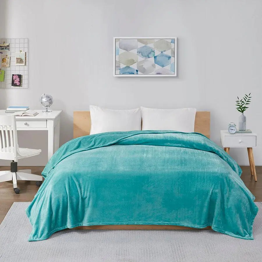 Microlight Casual Plush Oversized Blanket King Aqua