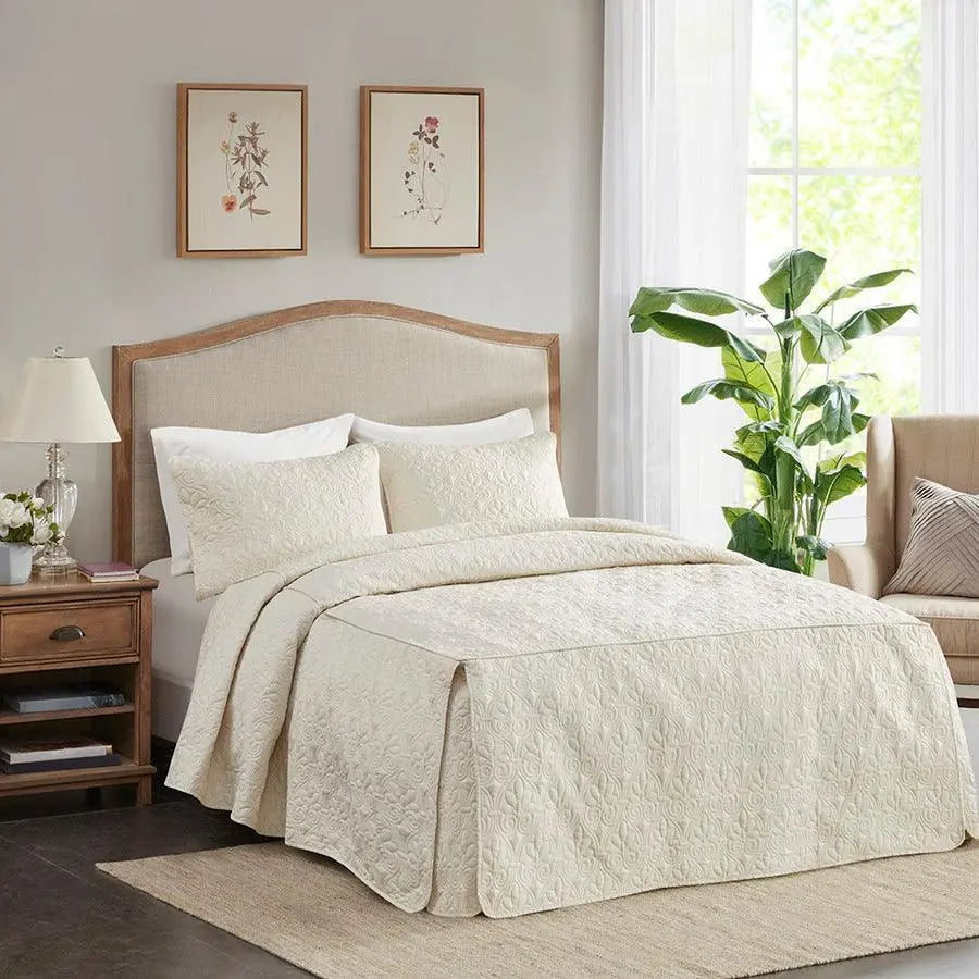 Quebec King 3 Piece Fitted Bedspread Set Cream
