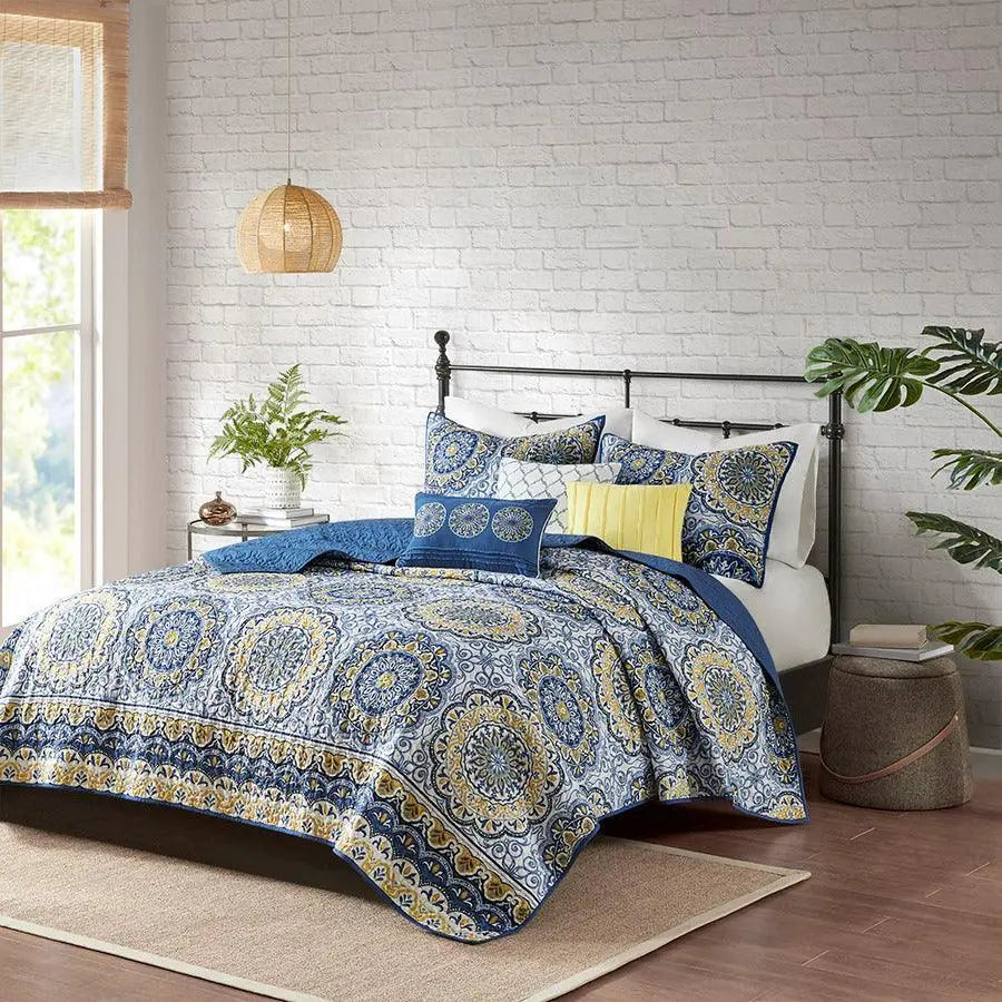 Tangiers Full/Queen 6 Piece Reversible Coverlet Set Blue