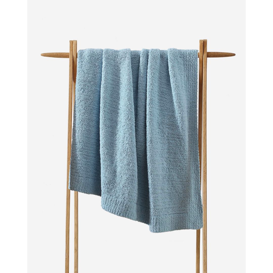 Sunday Citizen Snug Throw