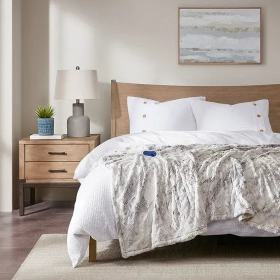Oversized Faux Fur Heated Throw Natural Marble