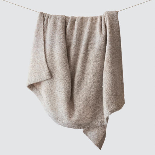 Catalina Boucle Throw - Tan