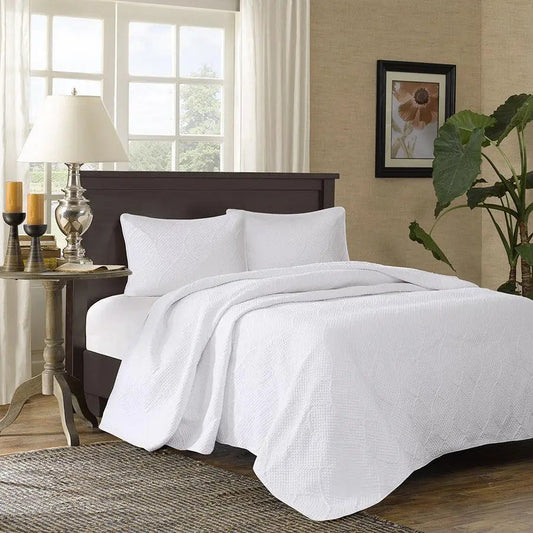 Corrine Queen 3 Piece Reversible Mini Bedspread Set White