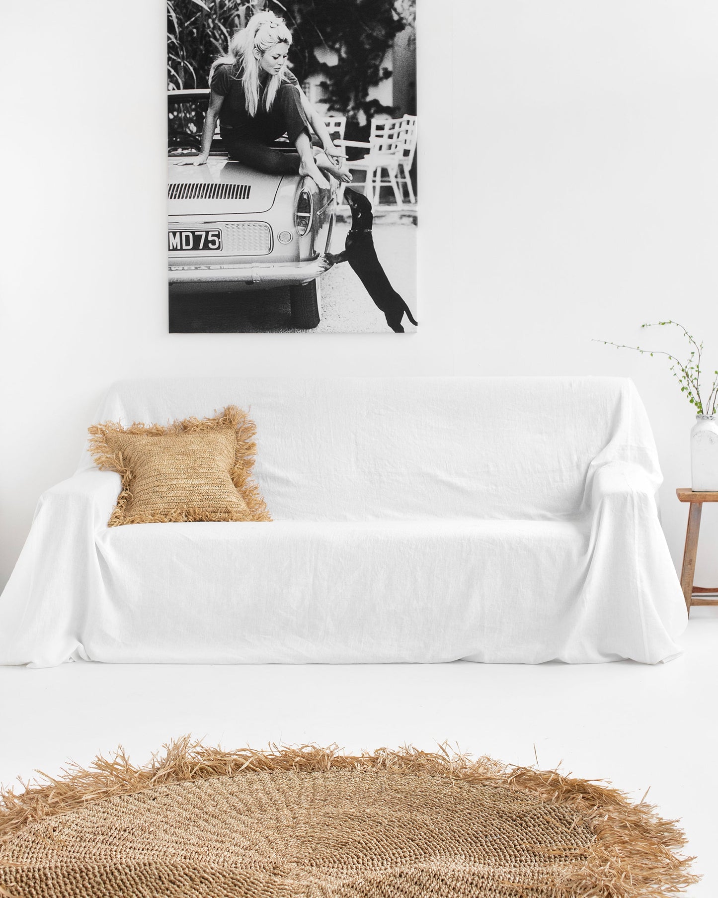 Linen couch cover in White