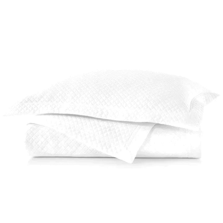 Oxford Matelassé Coverlet in White