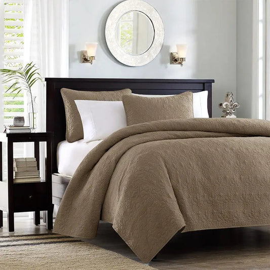 Quebec Full/Queen Reversible Coverlet Set Mocha