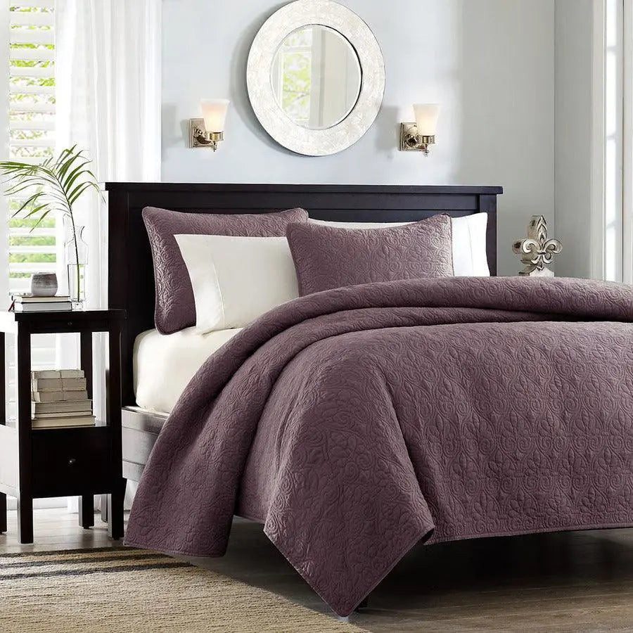 Quebec King/California King Reversible Coverlet Set Purple