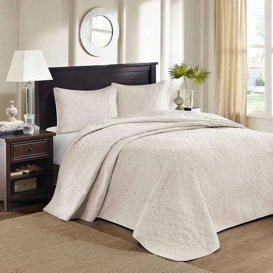 Quebec Queen Reversible Bedspread Set Cream