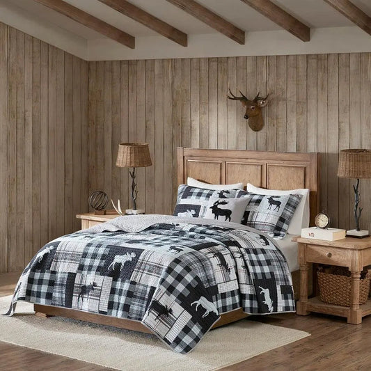 Sweetwater Lodge/Cabin Oversized 4 Piece Quilt Set King/CalKing Black & Gray
